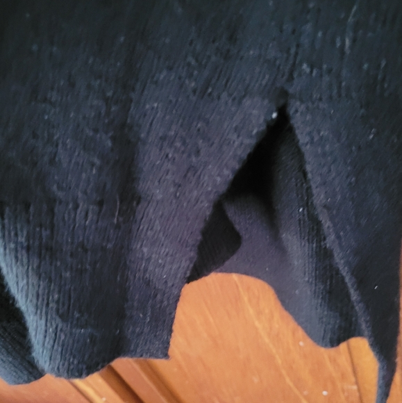 Back long sweater - Picture 2 of 7